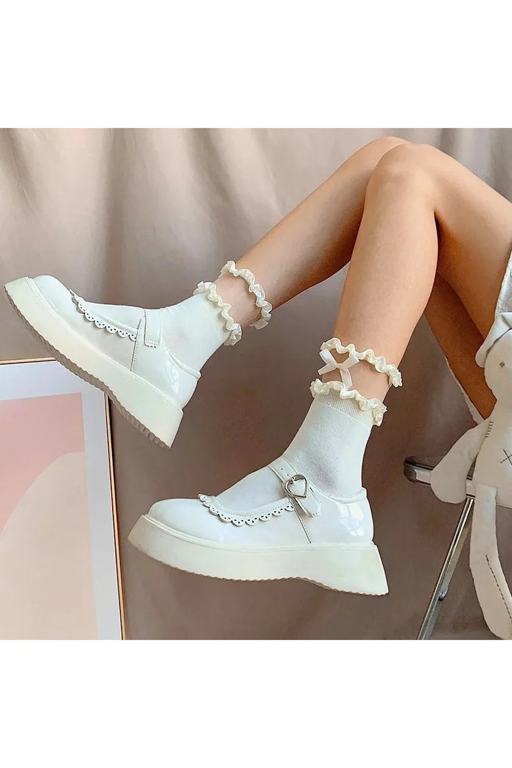 Low Tube Lace Dots Socks