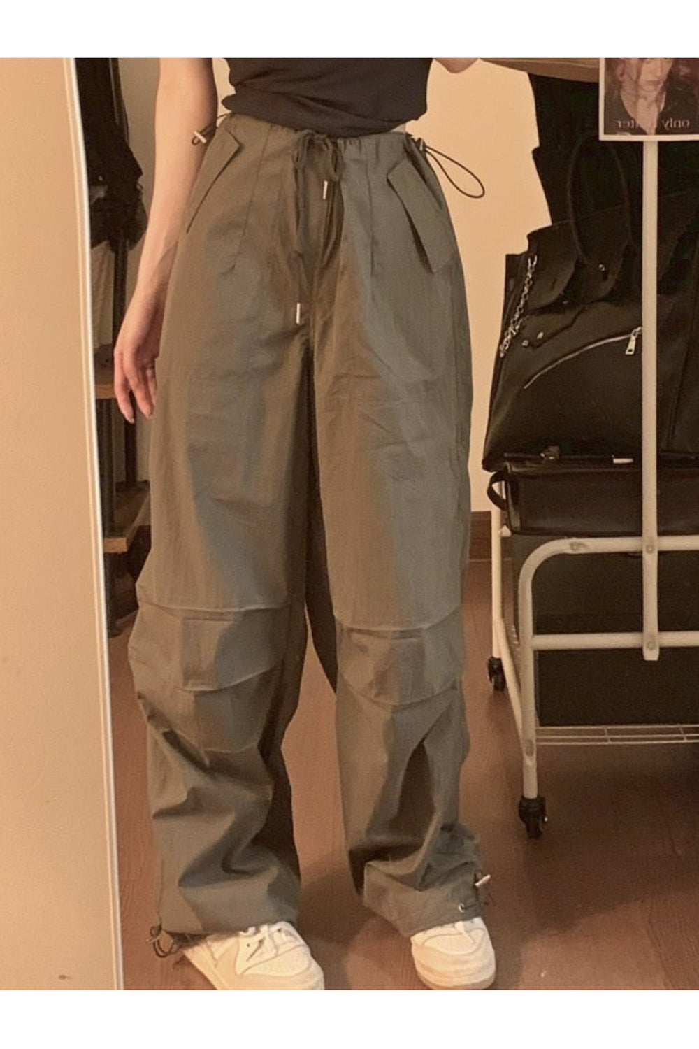 Baggy-Cargohose mit niedriger Taille