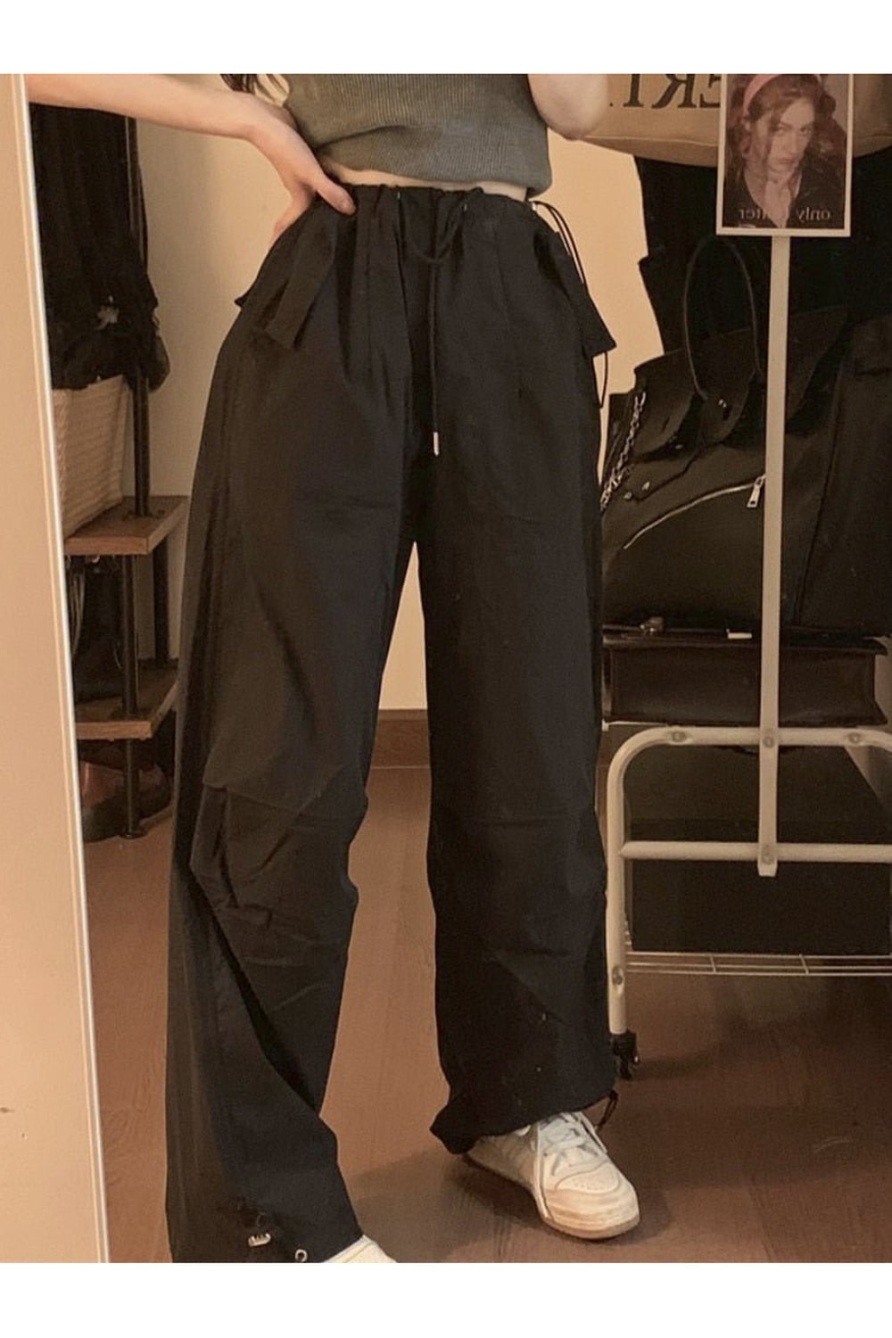 Baggy-Cargohose mit niedriger Taille