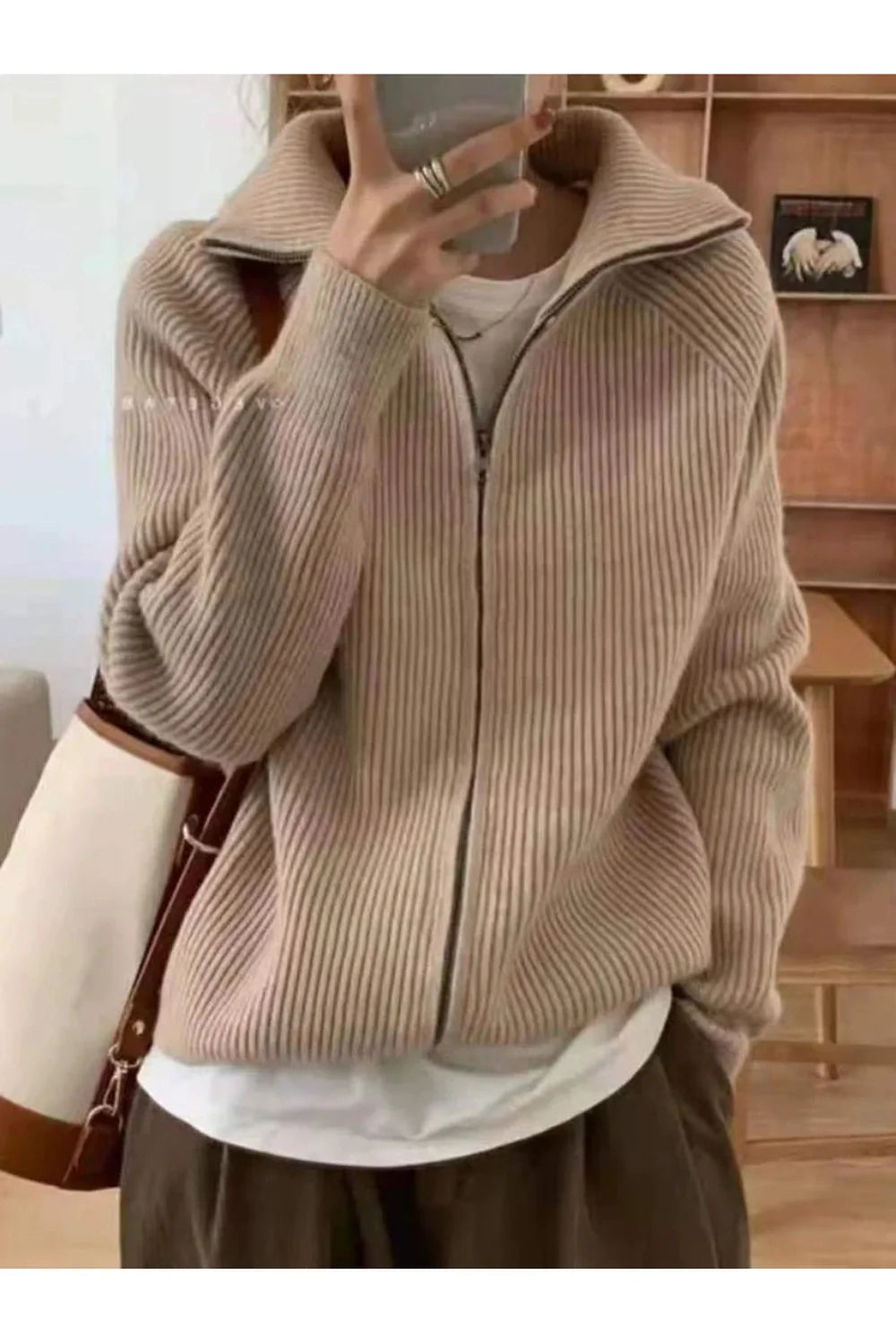 Minimalist Ribbed Zip-Up Sweater