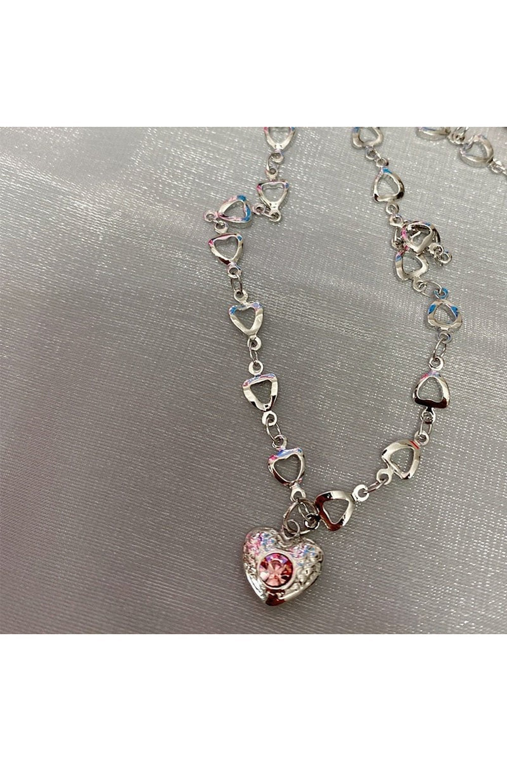Collier punk rose avec cœur d'amour