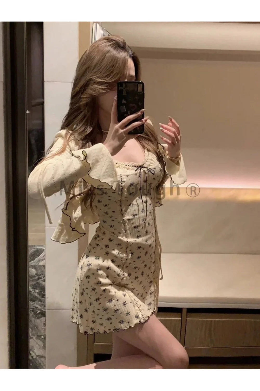 Ensemble robe fleurie à nœud rétro