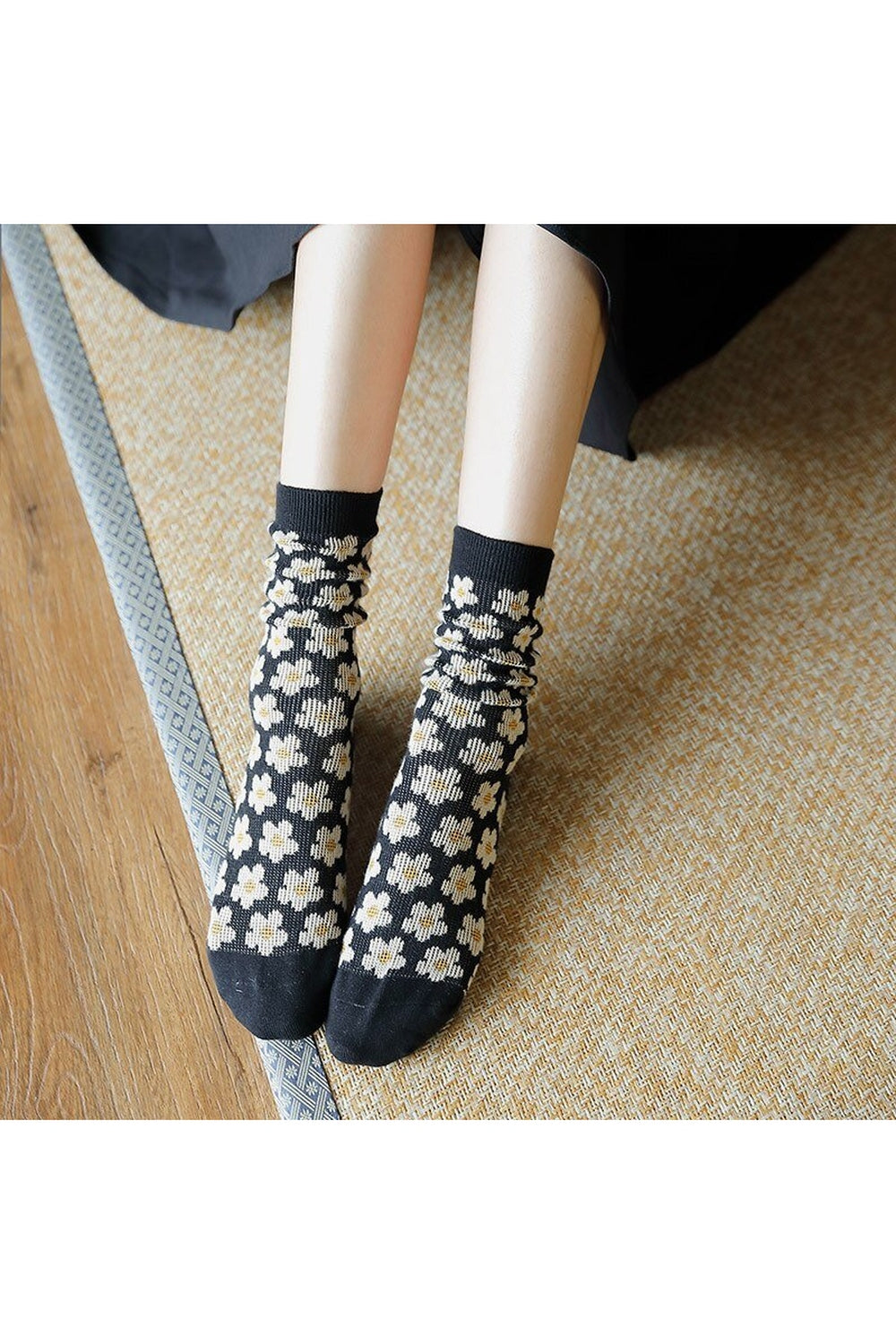 Retro Cozy  Flower Socks