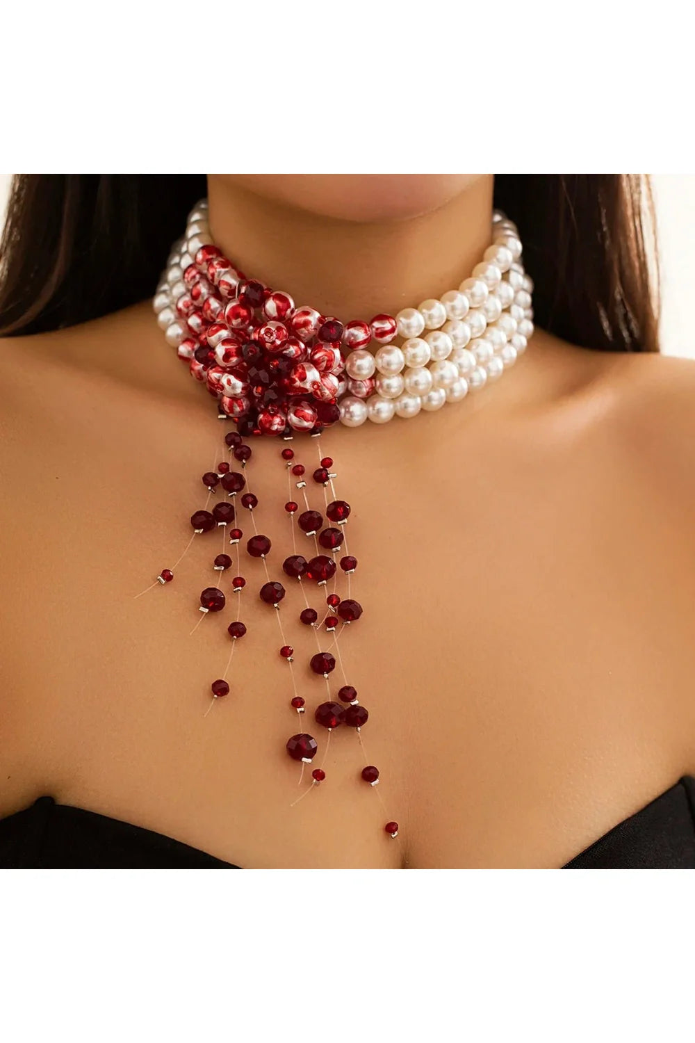 Collier ras du cou en perles écarlates