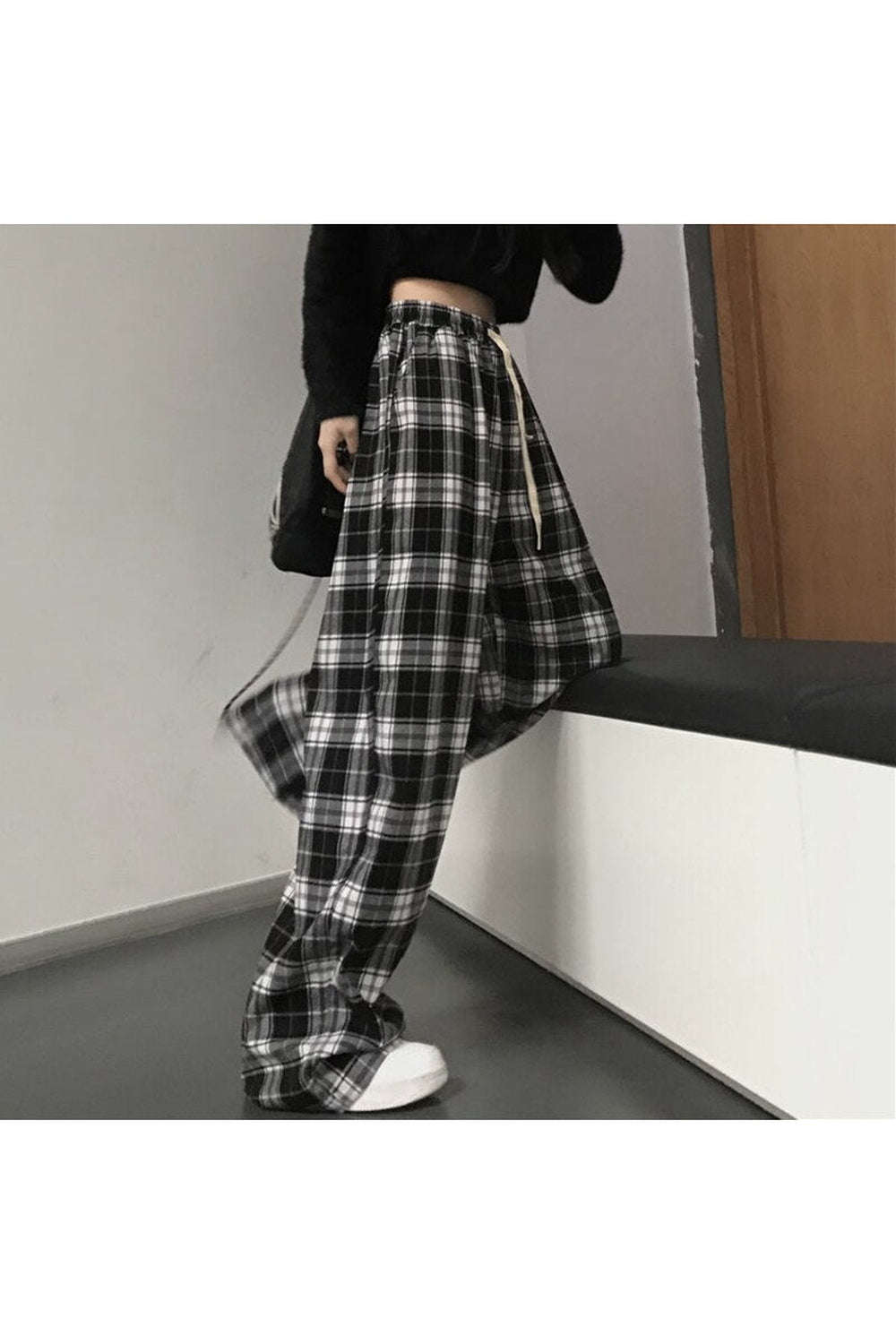 Skater Girl Oversize Plaid Pants