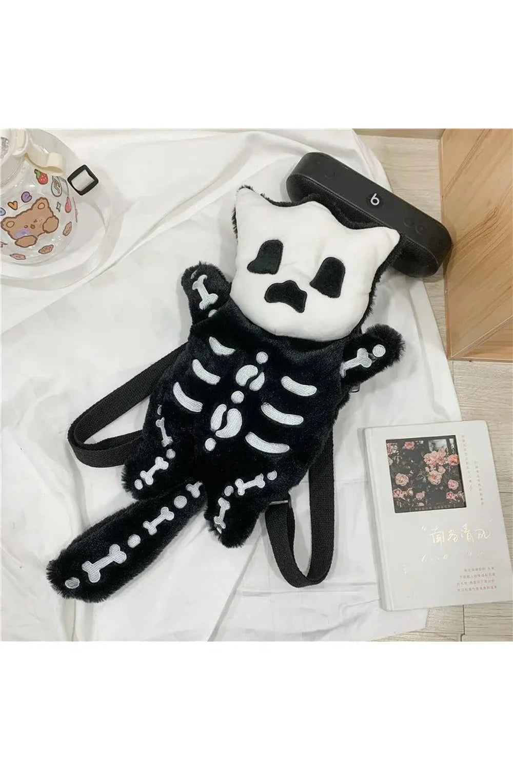 Skull Plush Water Bottle Bag