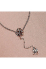 Collier en toile d'araignée