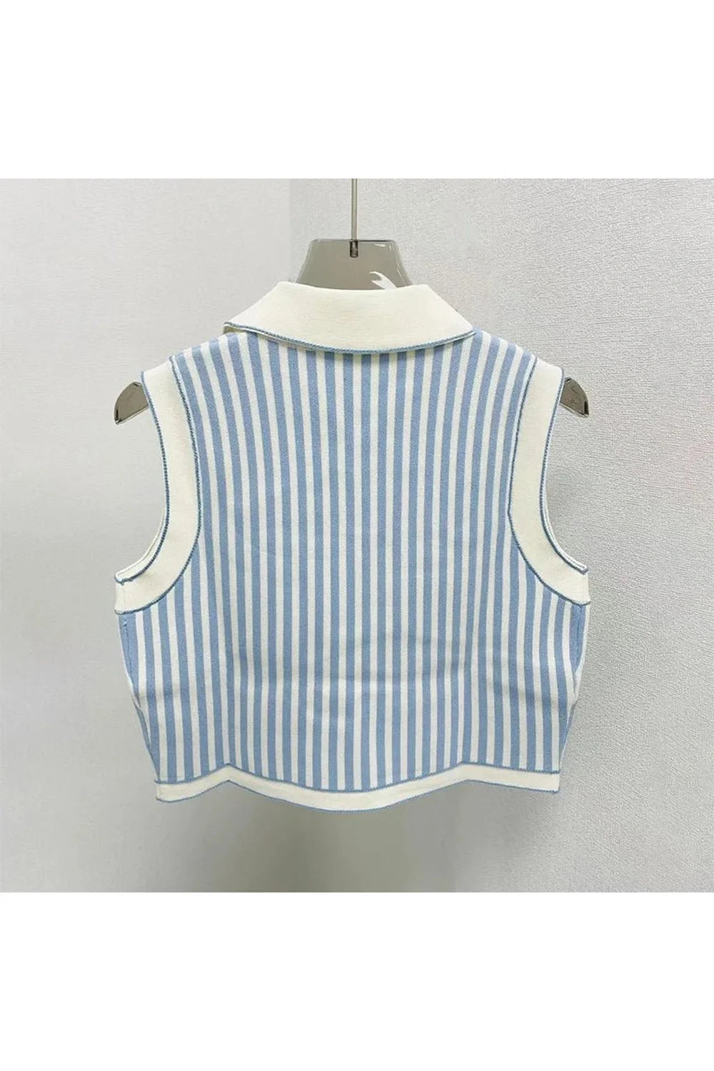 Polo en tricot rayé style preppy