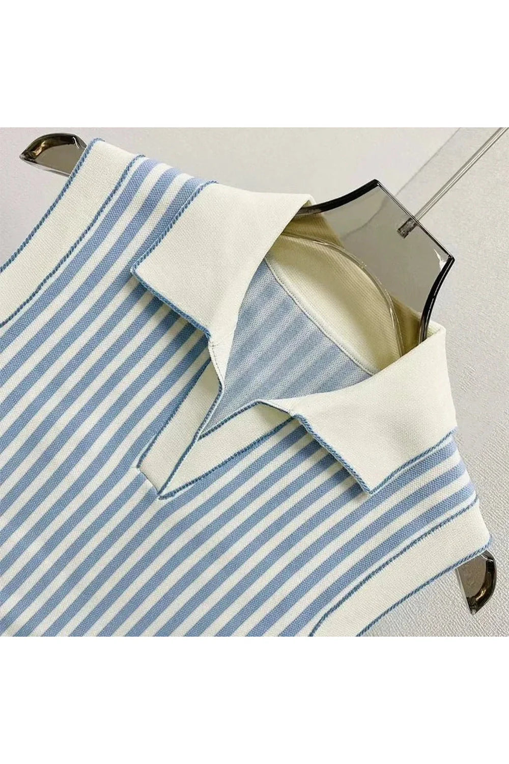 Polo en tricot rayé style preppy
