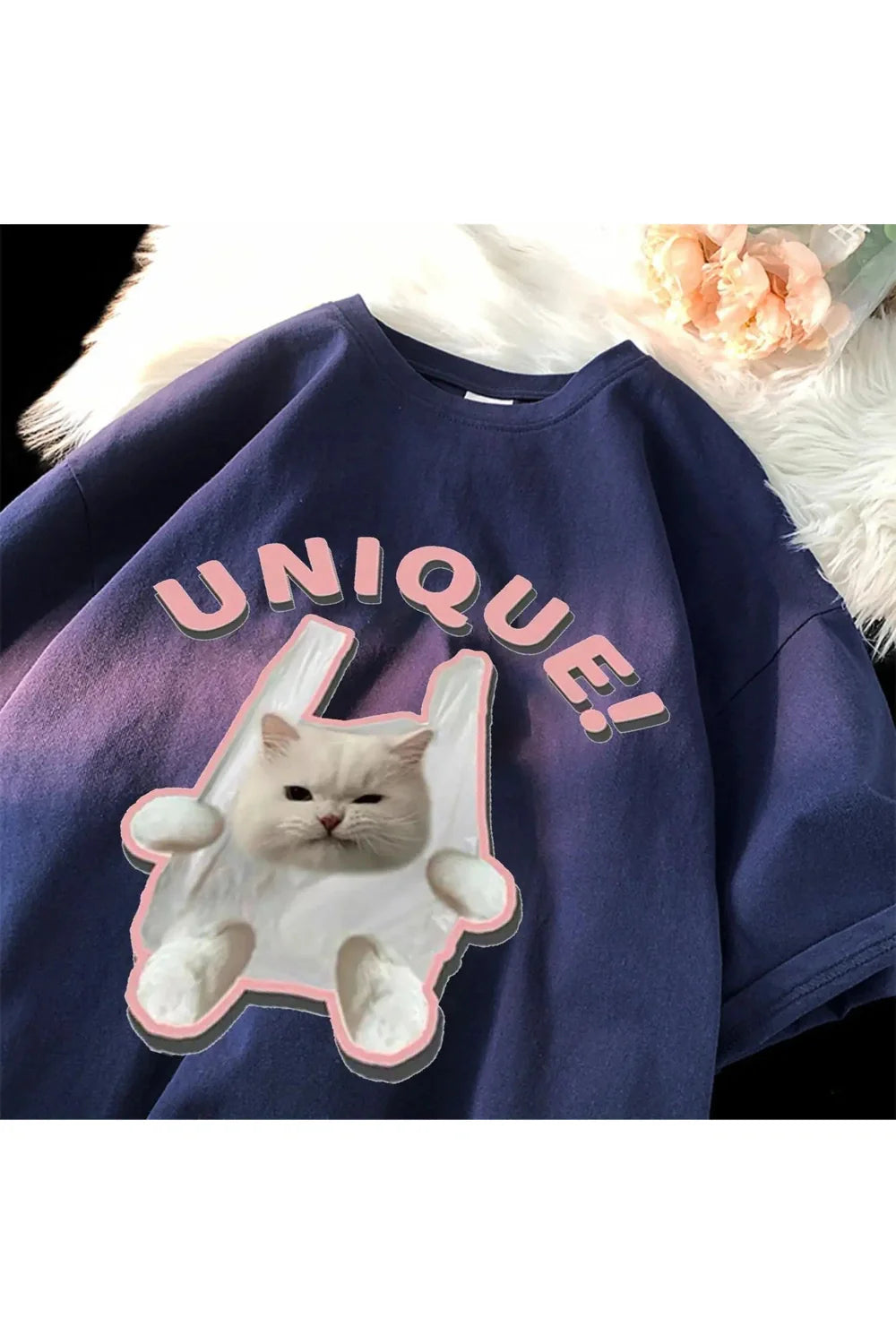 T-shirt with a cat "Unique"