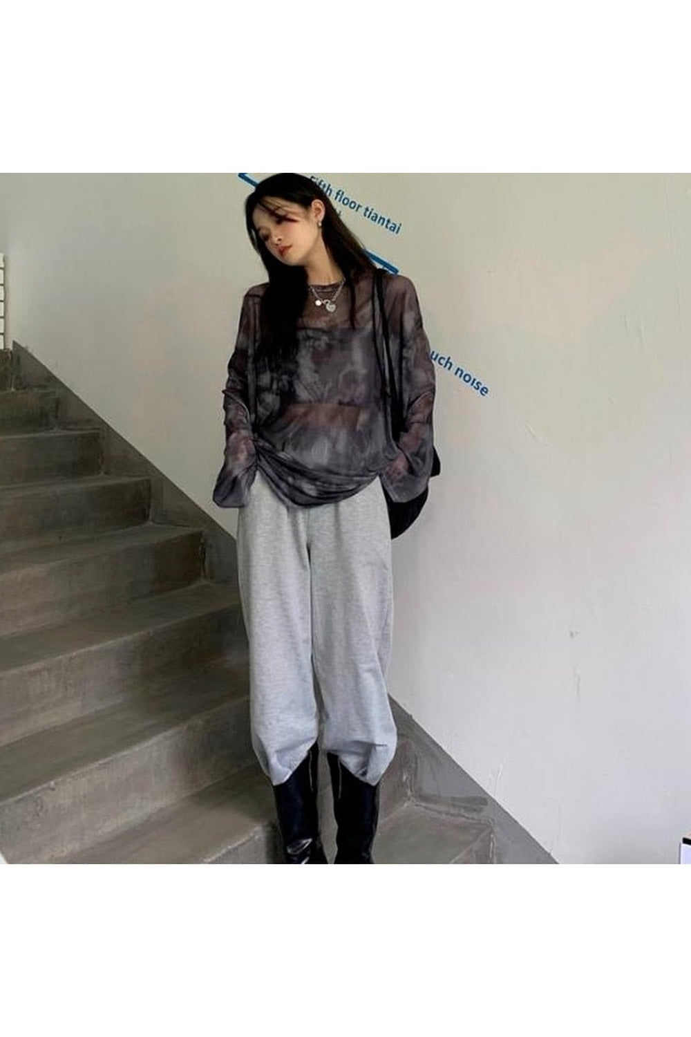 Langärmliges T-Shirt aus Netzstoff mit Batikmuster
