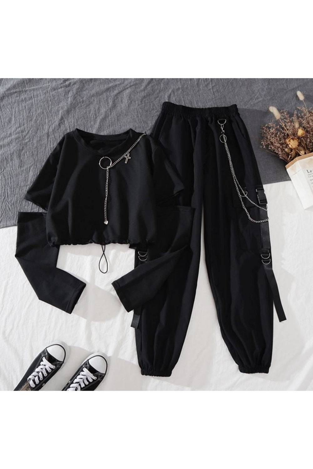 Two-piece Aesthetic Suit Set With Chains