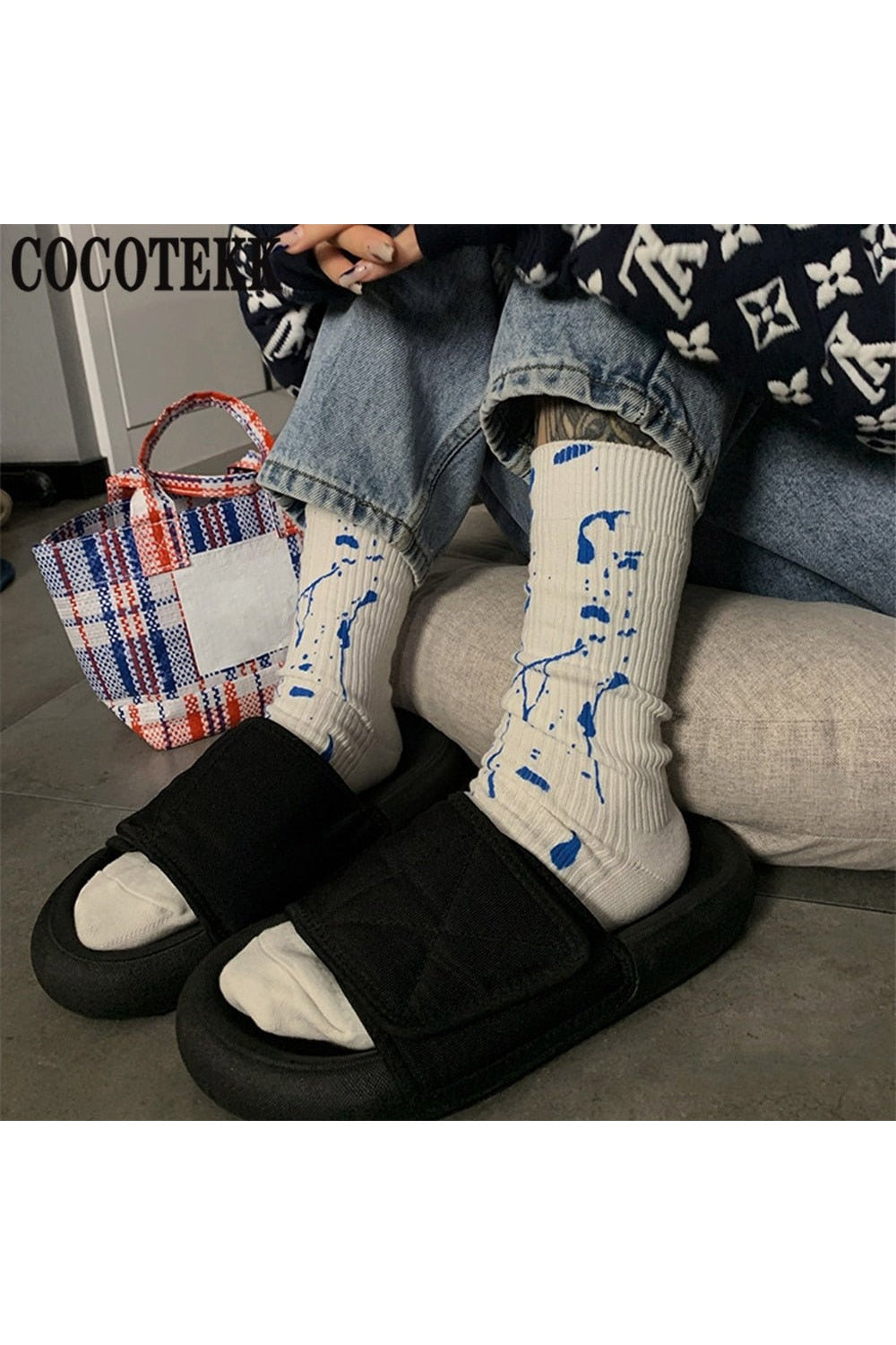 White printed socks