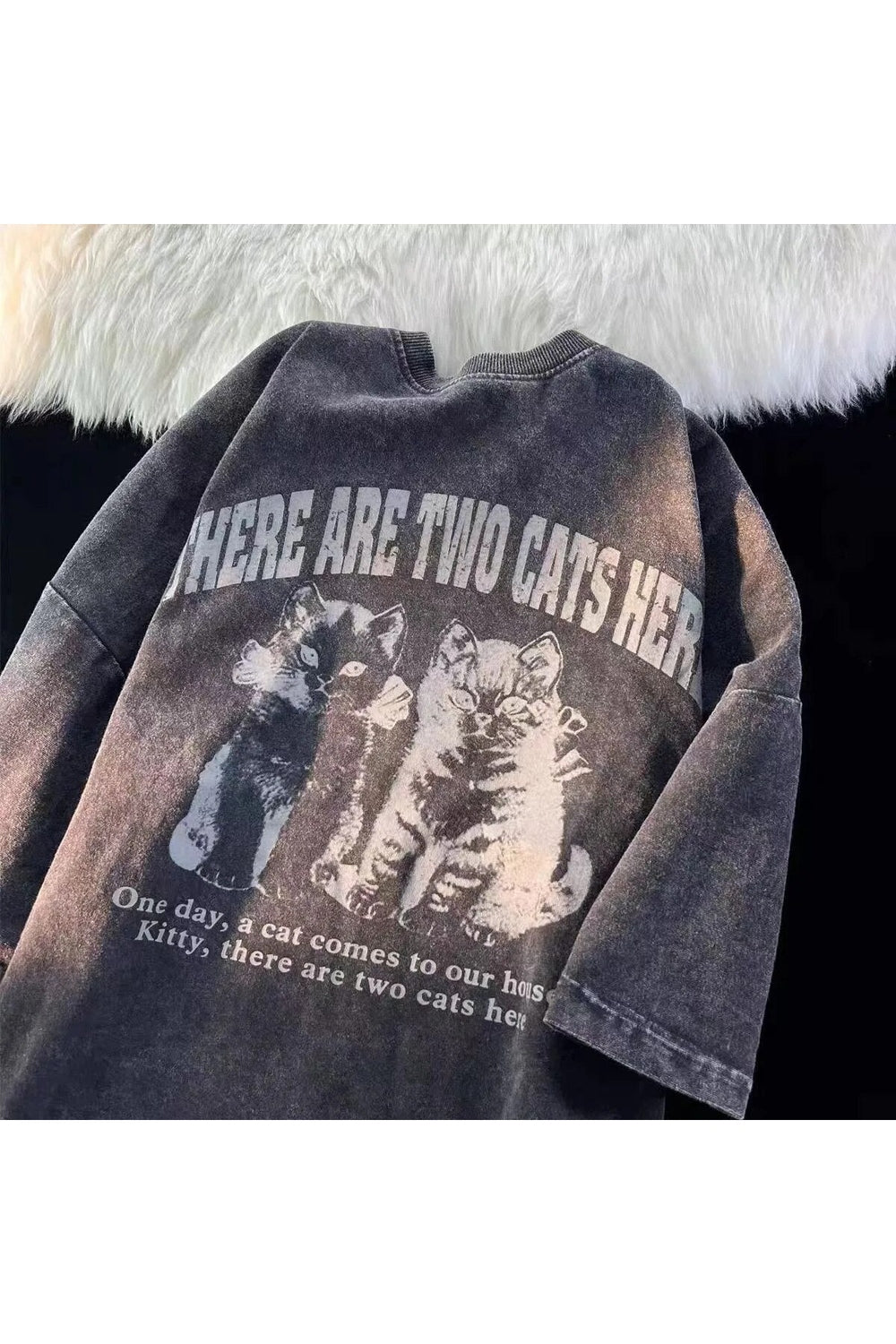 Worn Cat Retro T-shirt