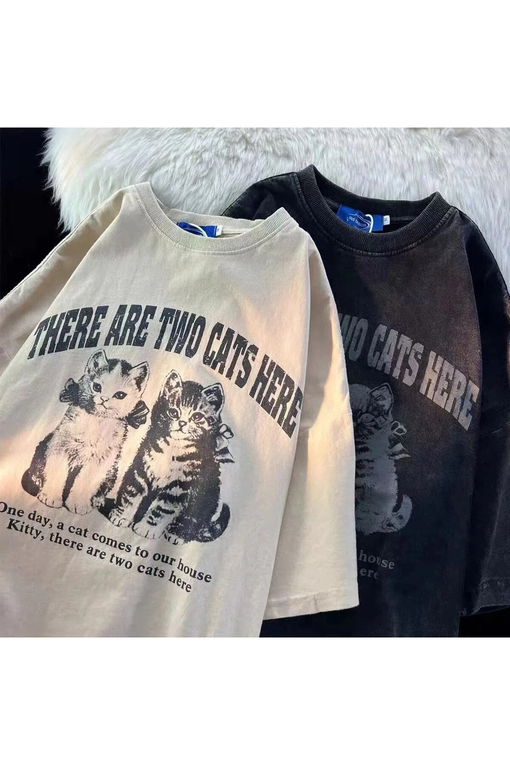 Worn Cat Retro T-shirt